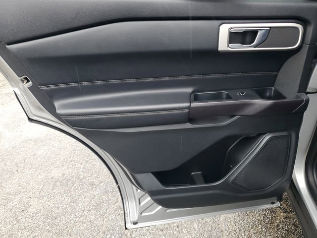 Used 2020 Ford Explorer XLT w/ Equipment Group 202A image 24