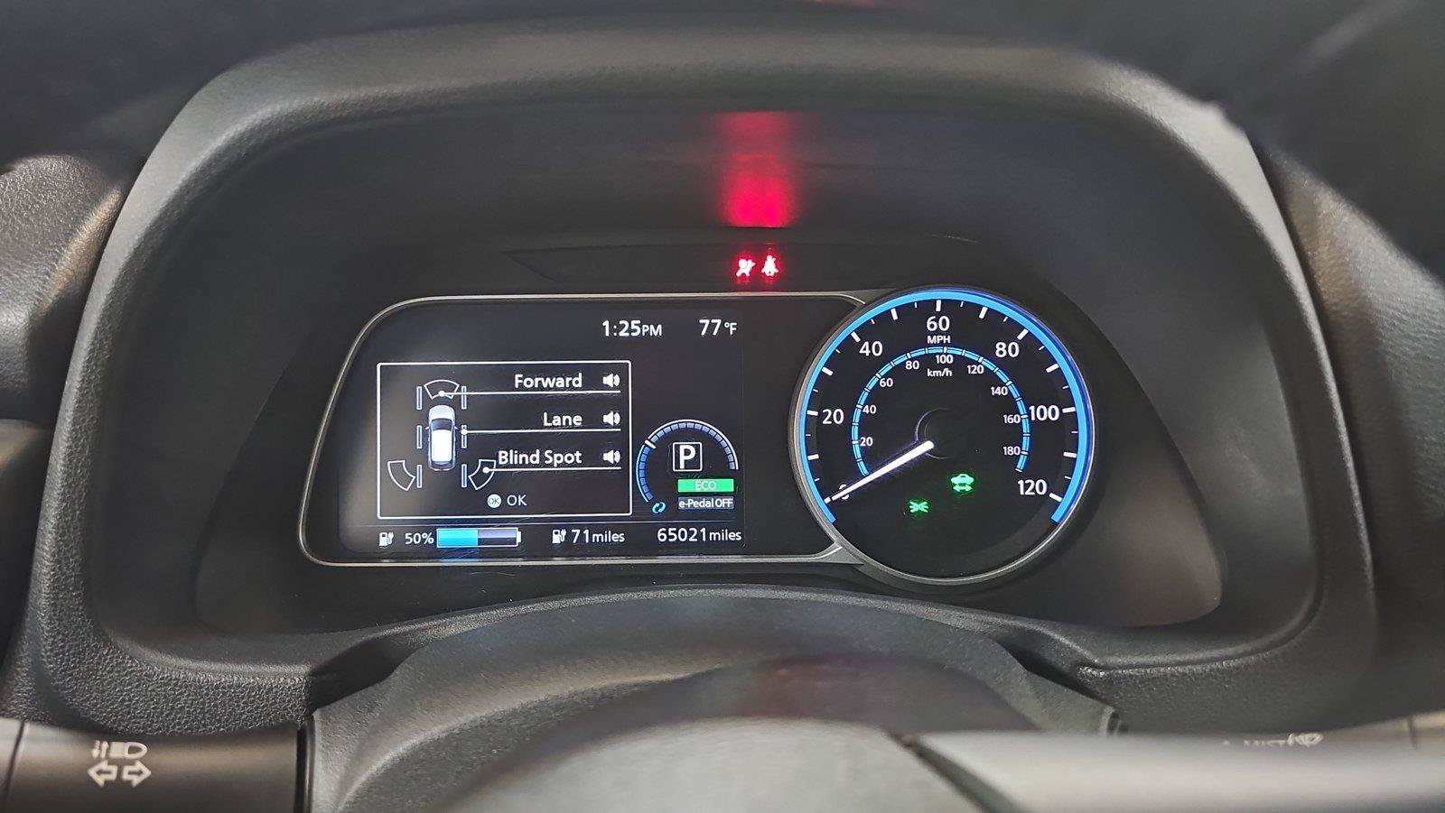 Used 2018 Nissan Leaf SL w/ SL Technology Package FWD image 15