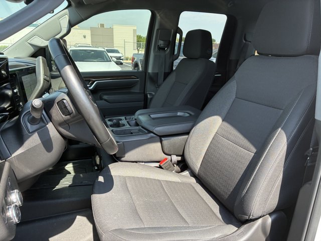 Used 2025 GMC Sierra 2500 SLE w/ SLE Value Package; AWD/4WD image 12