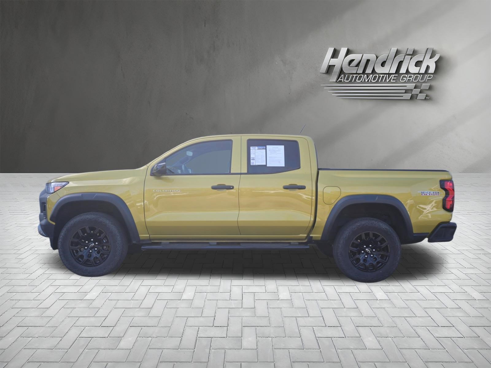 Used 2023 Chevrolet Colorado Trail Boss w/ Technology Package AWD/4WD image 6