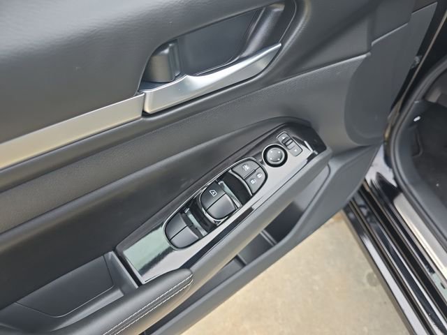 Used 2024 Nissan Altima 2.5 SL image 11