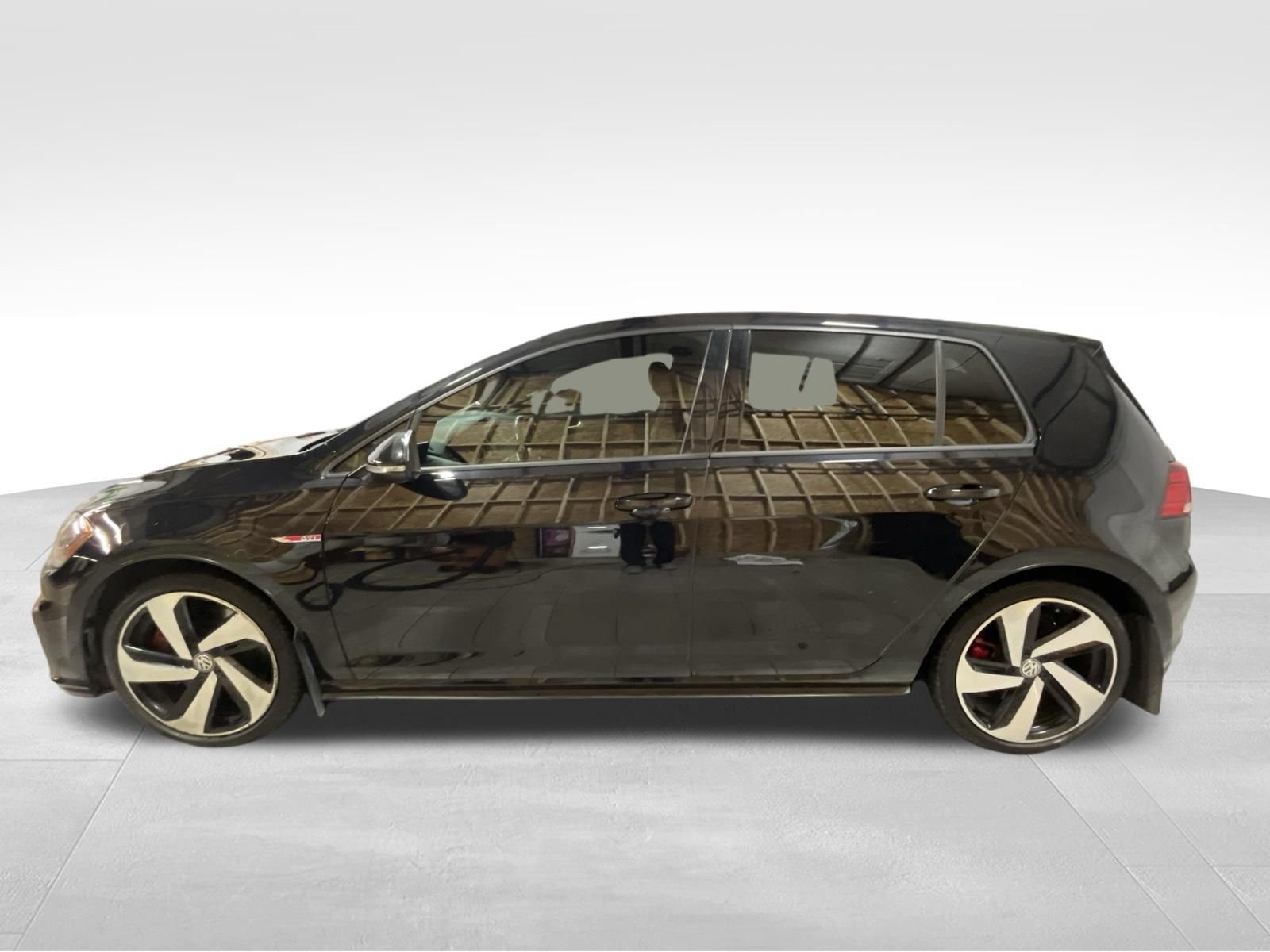 Used 2020 Volkswagen Golf 4-Door FWD image 8