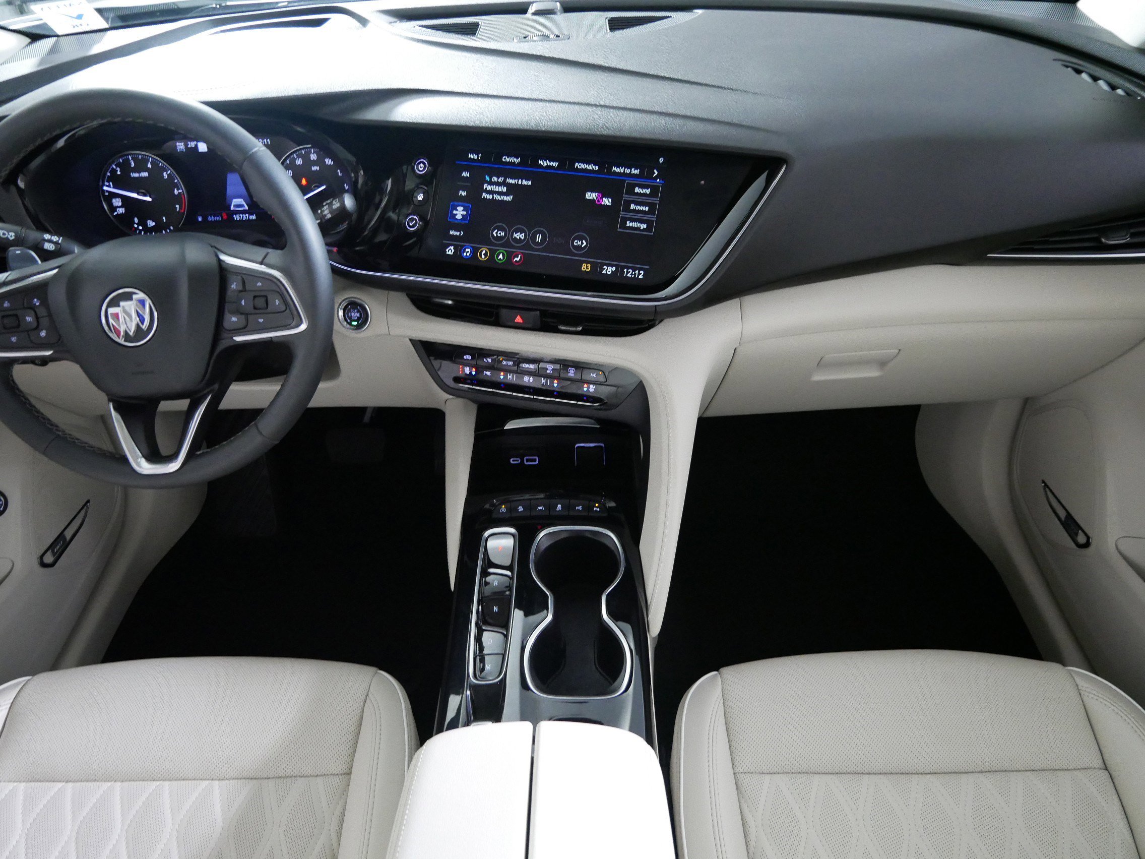 Used 2023 Buick Envision Avenir image 10