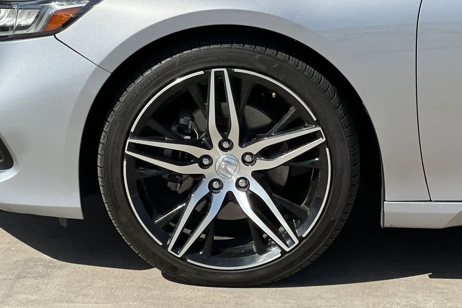 Used 2022 Honda Accord Touring image 12