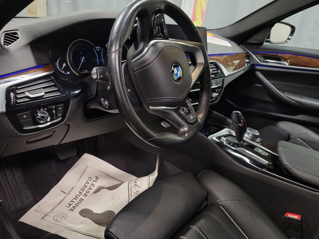 Used 2017 BMW 540i xDrive image 15