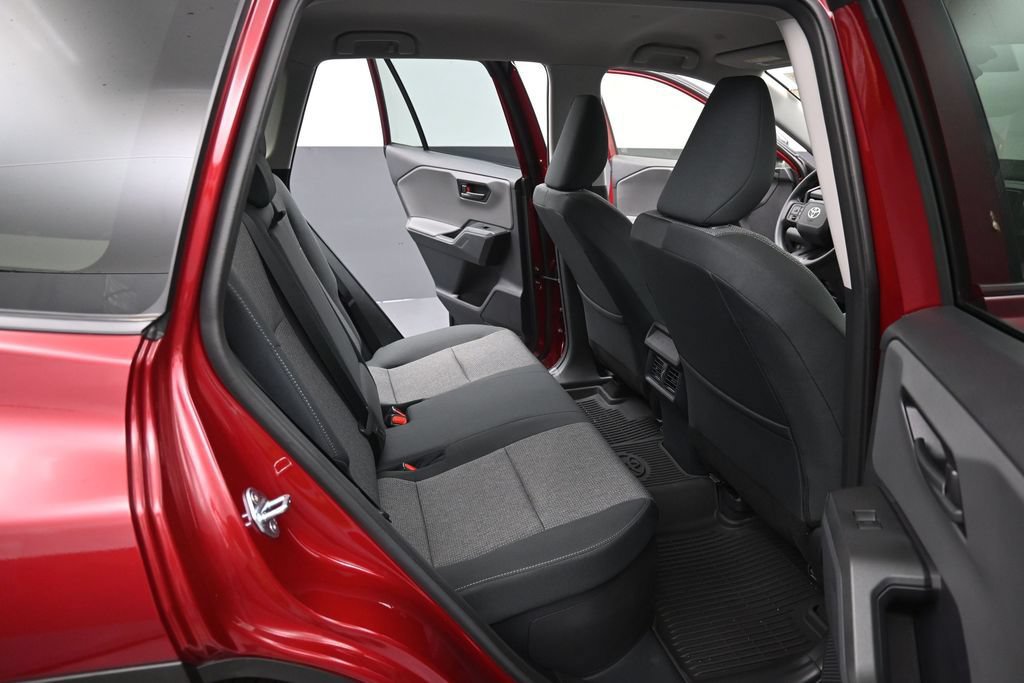 Certified 2026 Toyota RAV4 LE AWD/4WD image 30