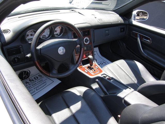Used 2001 Mercedes-Benz SLK 320 image 7