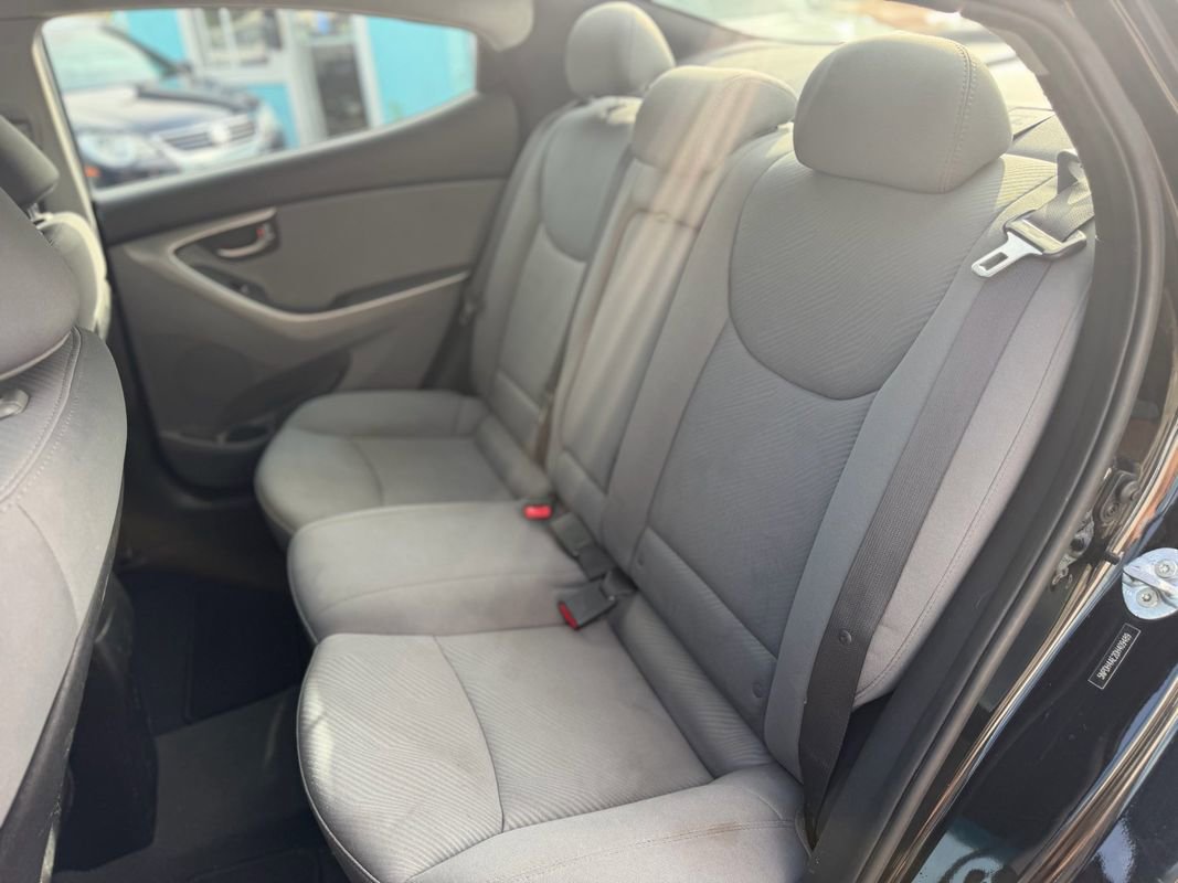 Used 2013 Hyundai Elantra GLS w/ Preferred Pkg FWD image 9