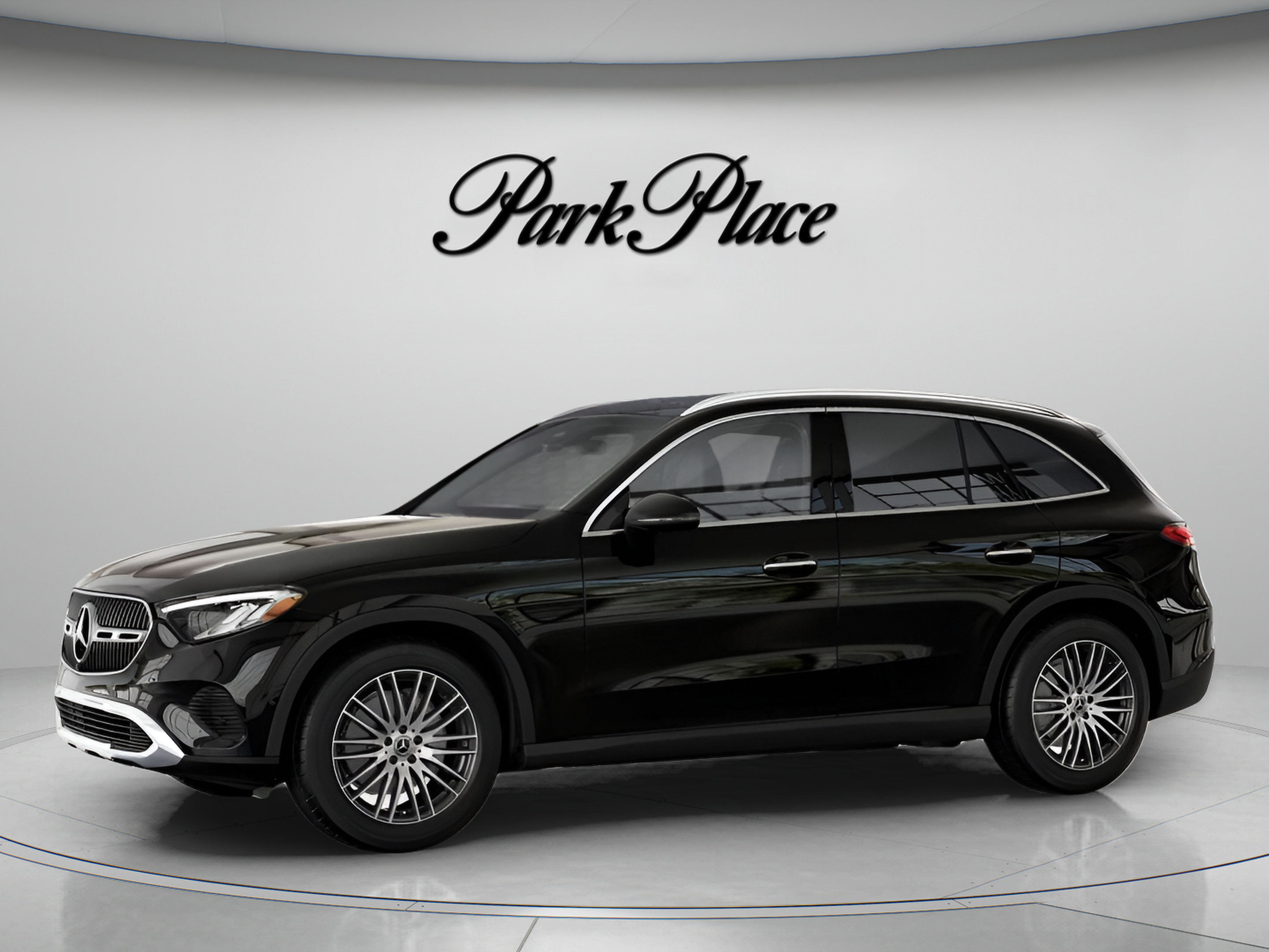 Used 2026 Mercedes-Benz GLC 300 image 3