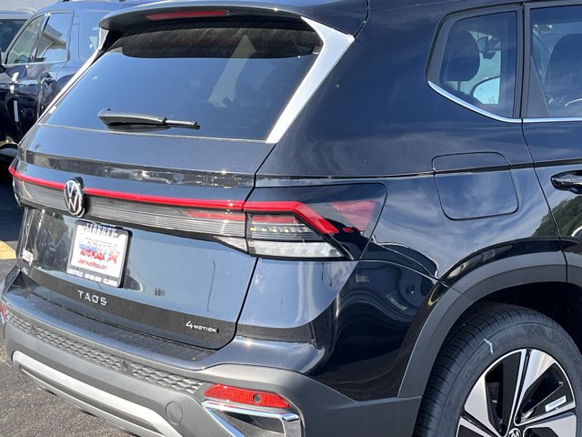 New 2026 Volkswagen Taos SE AWD/4WD image 8