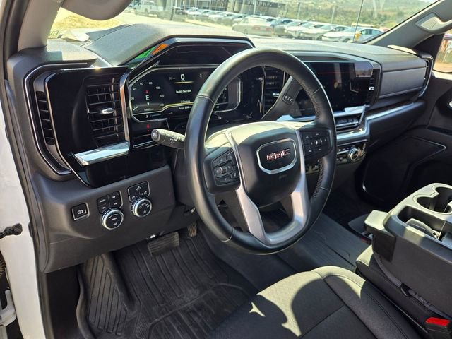 Used 2023 GMC Sierra 1500 SLE AWD/4WD image 9