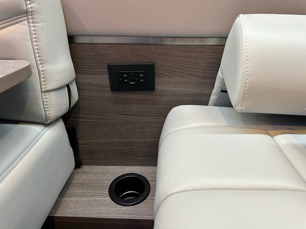 Used 2024 Mercedes-Benz Sprinter 3500 image 73