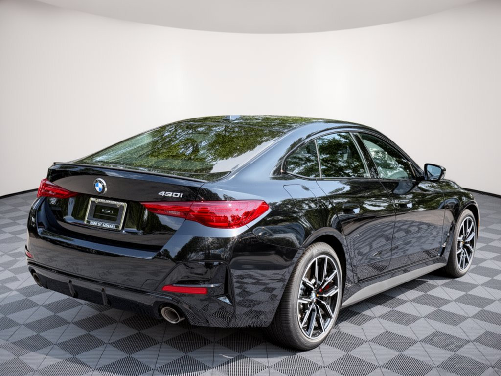 New 2026 BMW 430i xDrive w/ M Sport Package AWD/4WD image 9