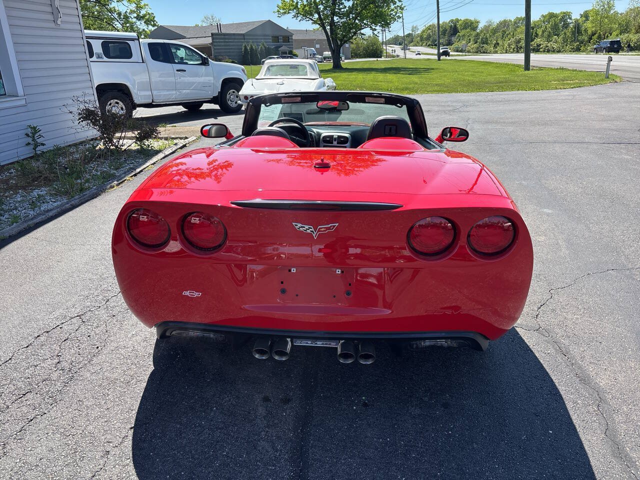 Used 2005 Chevrolet Corvette Convertible w/ Preferred Equipment Group RWD image 4
