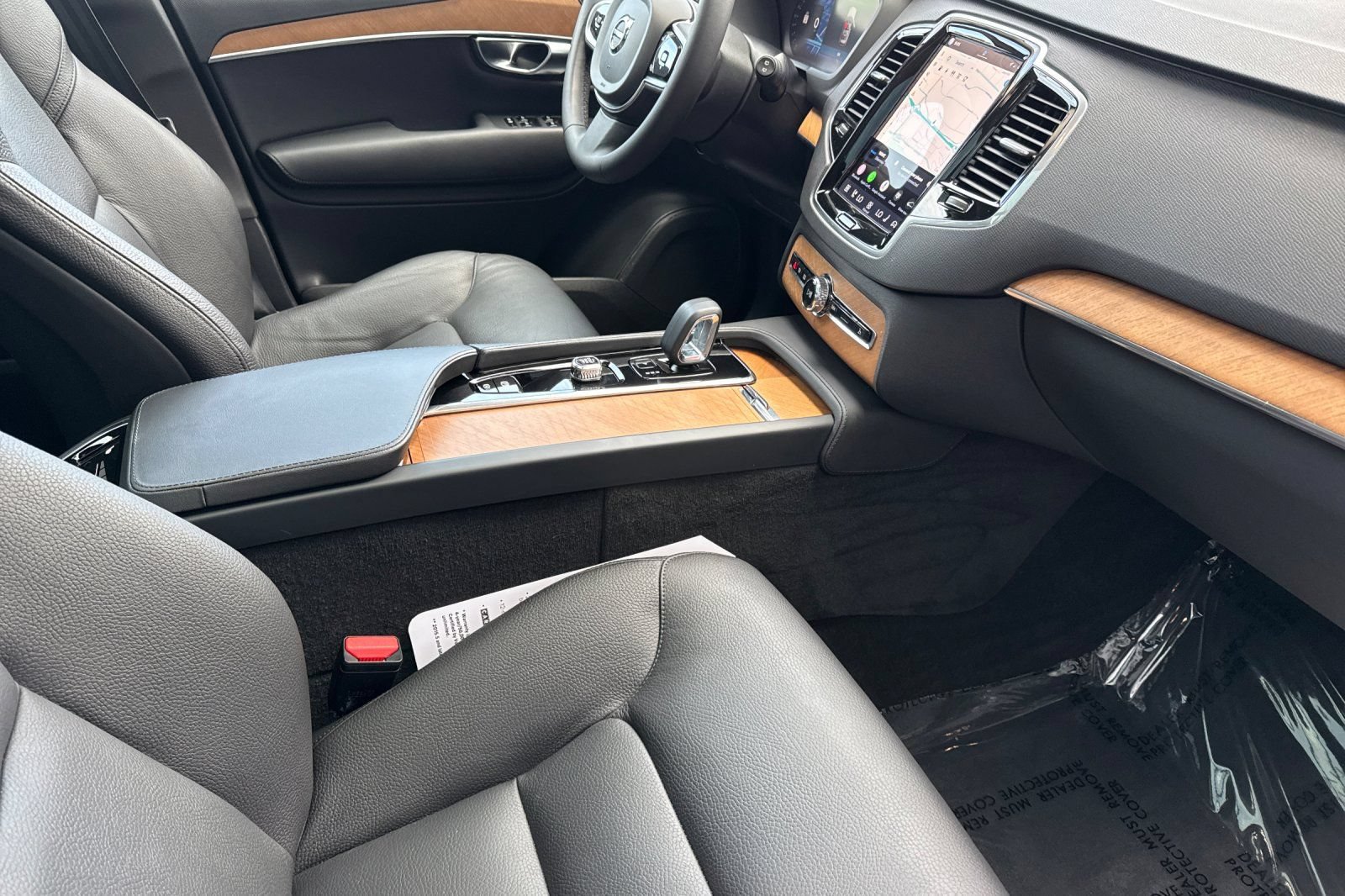 Used 2023 Volvo XC90 T8 Plus AWD/4WD image 18