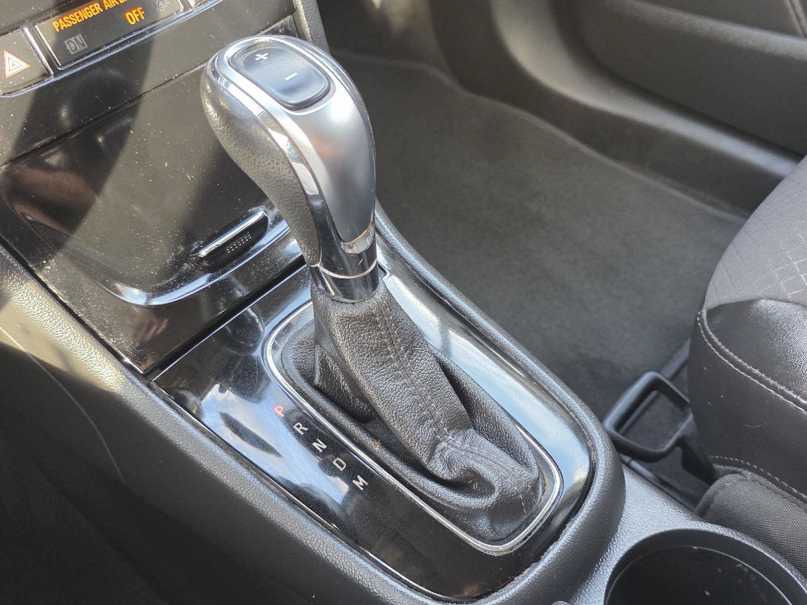 Used 2020 Buick Encore Preferred FWD image 15
