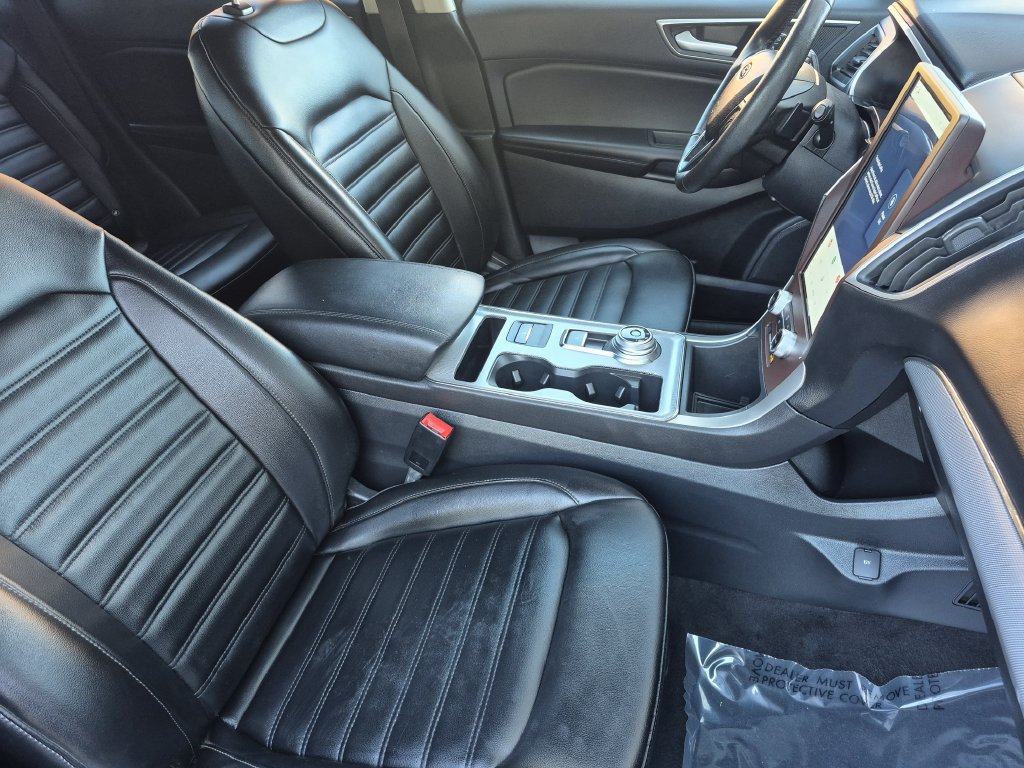 Used 2021 Ford Edge SEL w/ Convenience Package AWD/4WD image 16