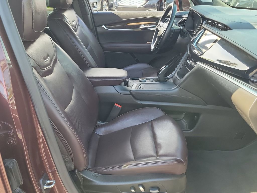 Certified 2023 Cadillac XT6 Premium Luxury image 28