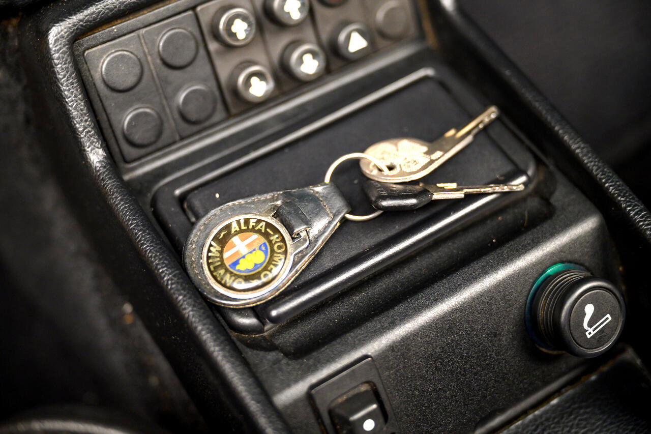 Used 1992 Alfa Romeo Spider Veloce image 31