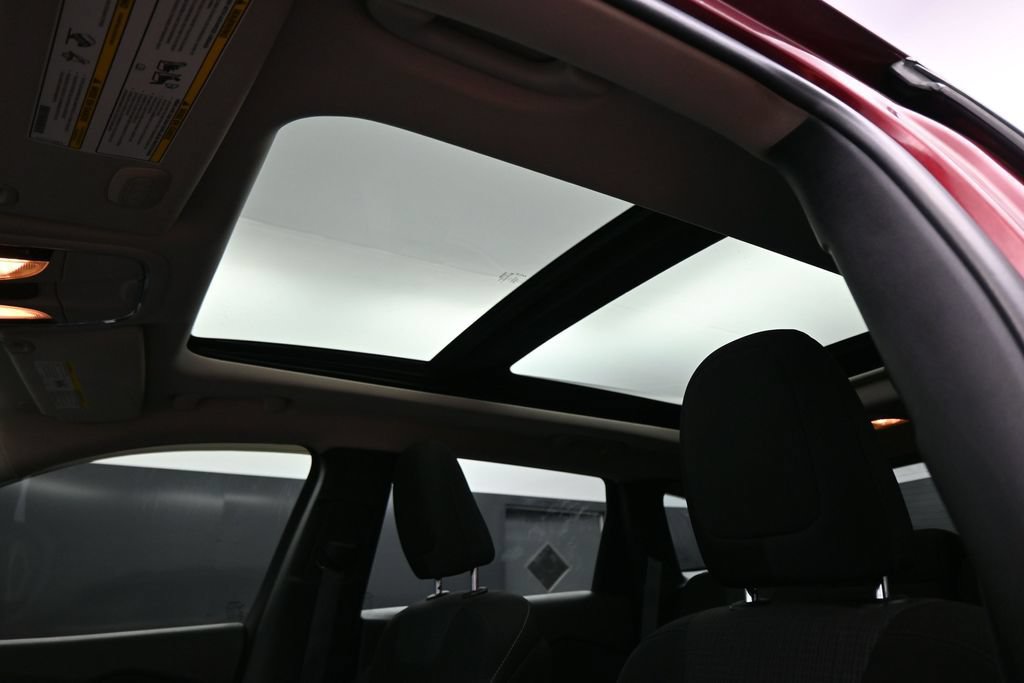 Used 2015 Jeep Cherokee Latitude w/ Comfort/Convenience Group FWD image 13