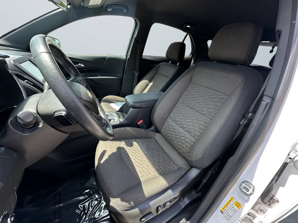 Used 2018 Chevrolet Equinox LT FWD image 9