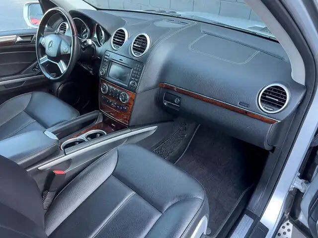 Used 2010 Mercedes-Benz GL 450 4MATIC image 19