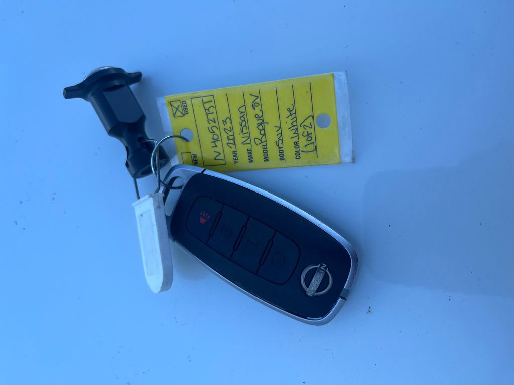 Certified 2023 Nissan Rogue SV image 27