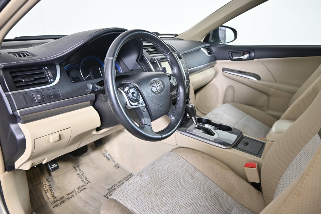 Used 2014 Toyota Camry LE image 22