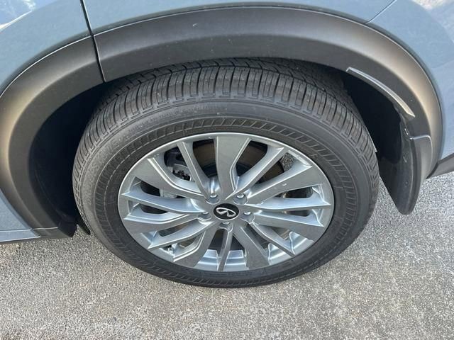 Used 2025 INFINITI QX50 Luxe image 14