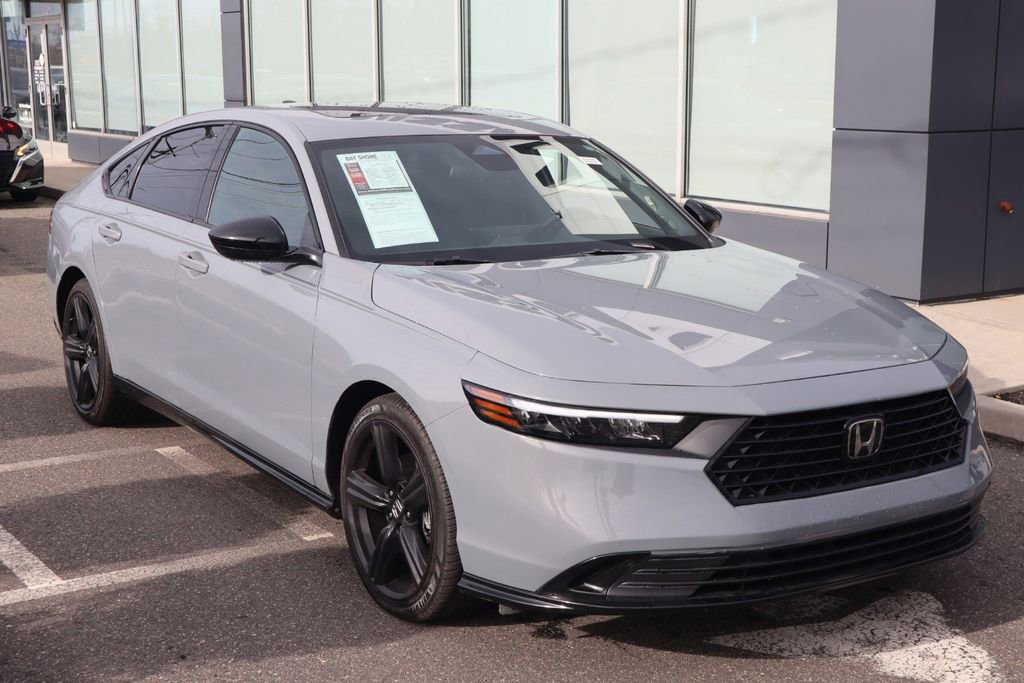 Used 2024 Honda Accord Sport image 3