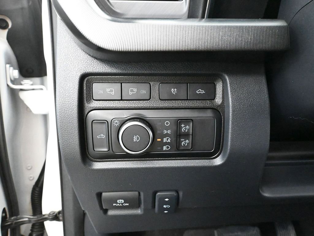 Used 2024 Ford F350 Platinum image 31