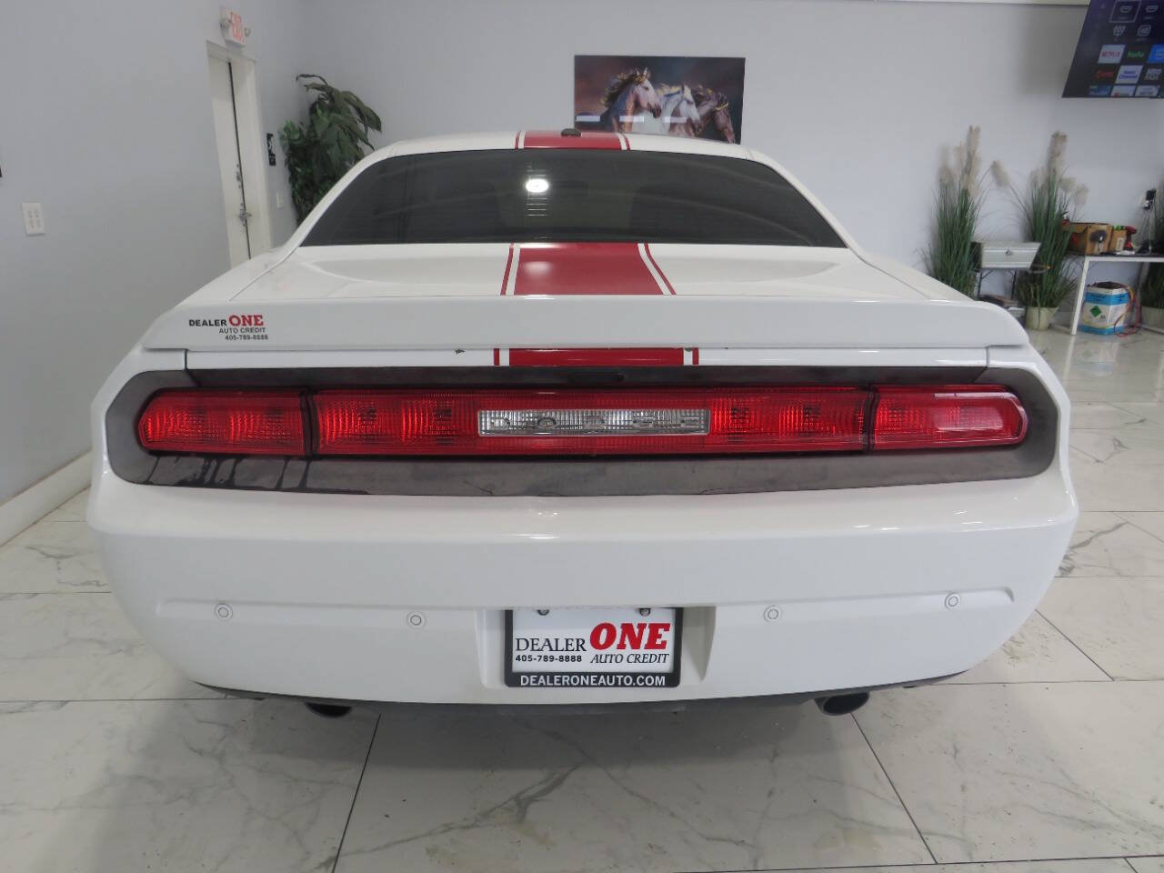 Used 2013 Dodge Challenger SXT RWD image 5