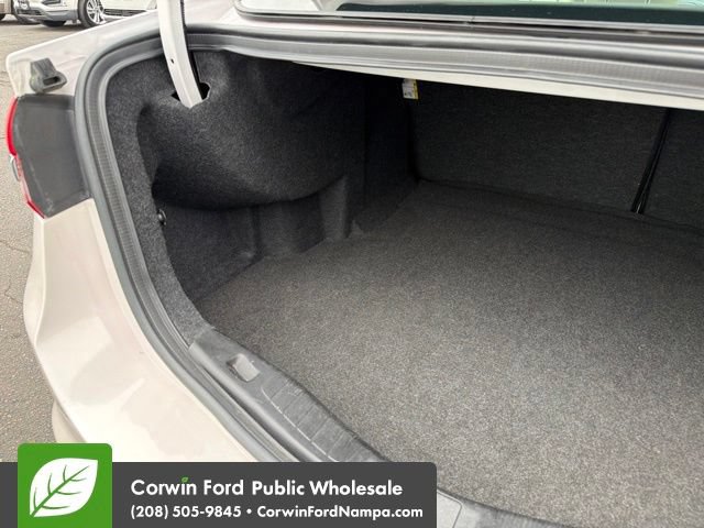 Used 2017 Ford Fusion Titanium FWD image 30