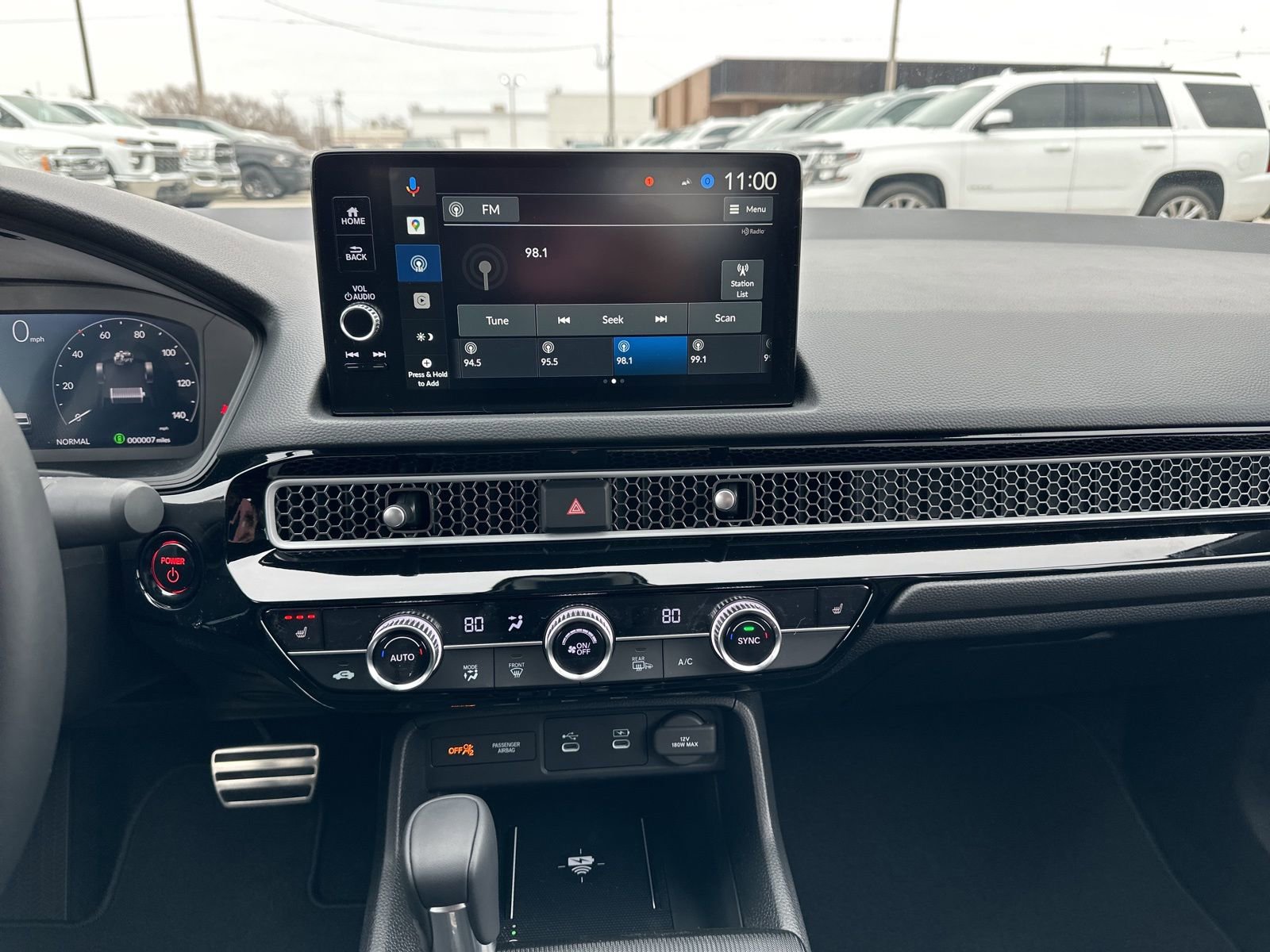 Used 2025 Honda Civic Sport image 28