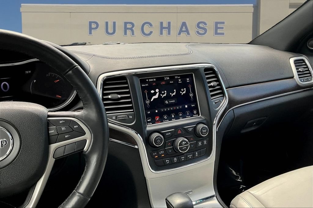 Used 2018 Jeep Grand Cherokee Limited AWD/4WD image 11