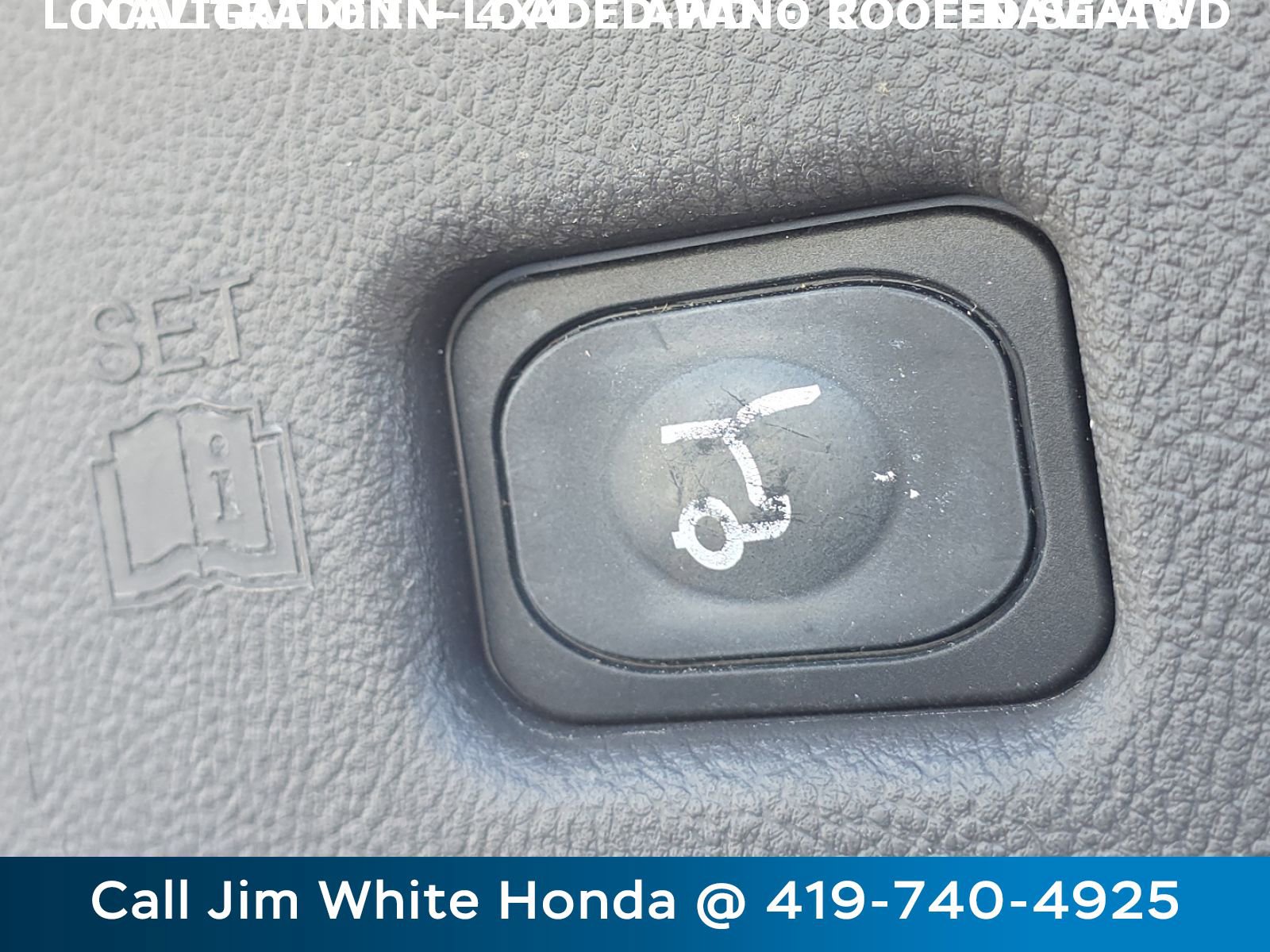 Used 2017 Lincoln MKX Reserve w/ Enhanced Security Package image 19