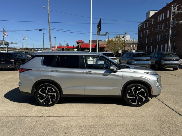 Used 2022 Mitsubishi Outlander ES image 6