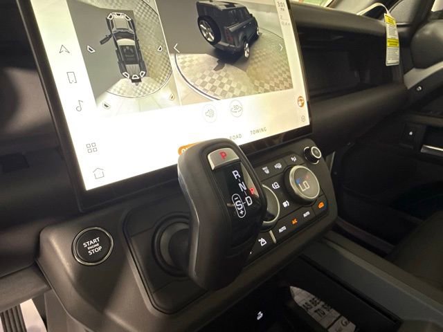 New 2026 Land Rover Defender 110 X-Dynamic SE AWD/4WD image 19