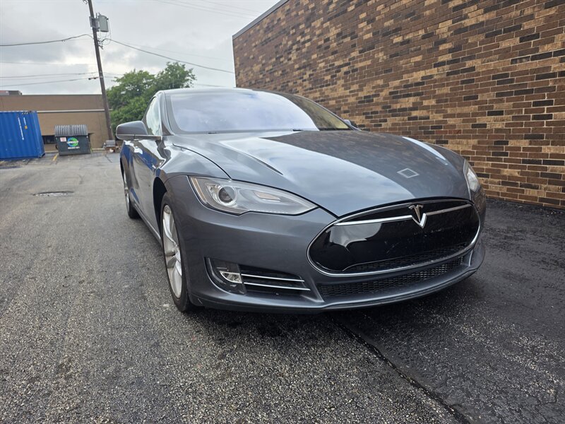 Used 2014 Tesla Model S 85 RWD image 31