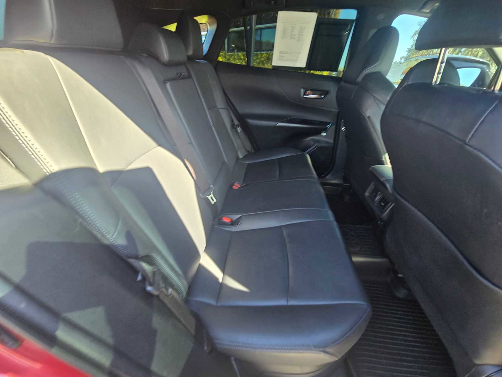 Used 2023 Toyota Venza Nightshade image 14