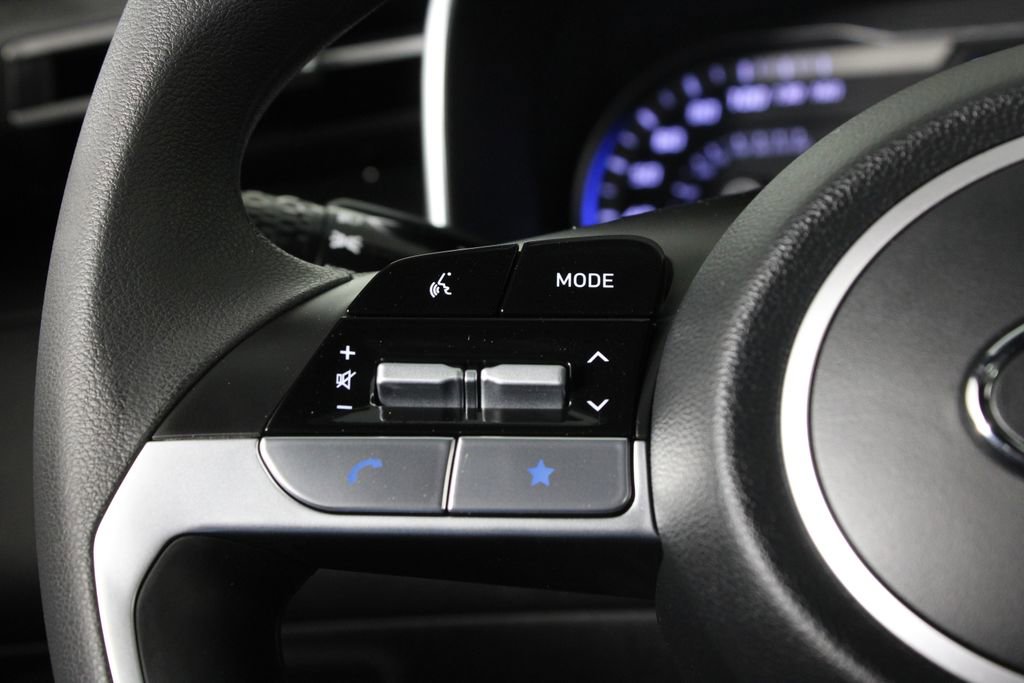 Certified 2024 Hyundai Santa Cruz SE image 24