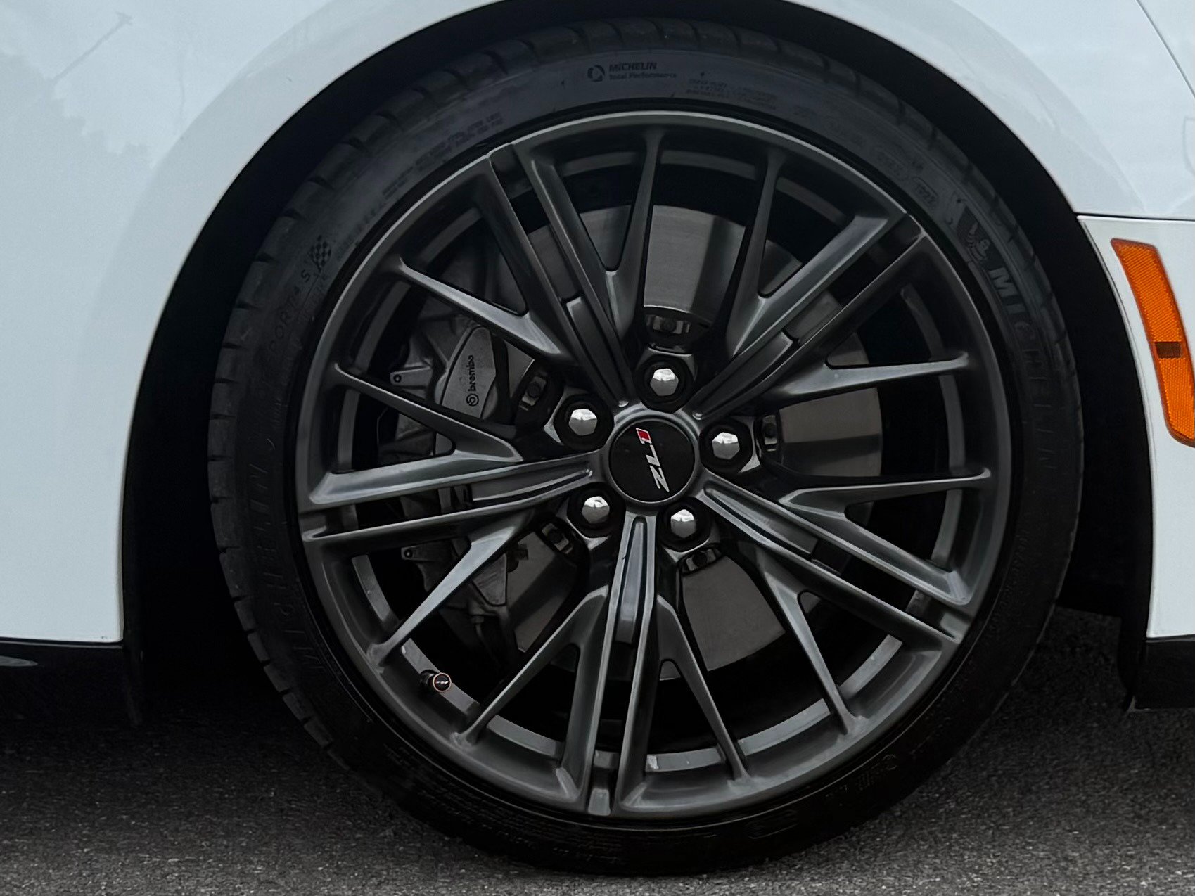 Used 2020 Chevrolet Camaro ZL1 RWD image 58