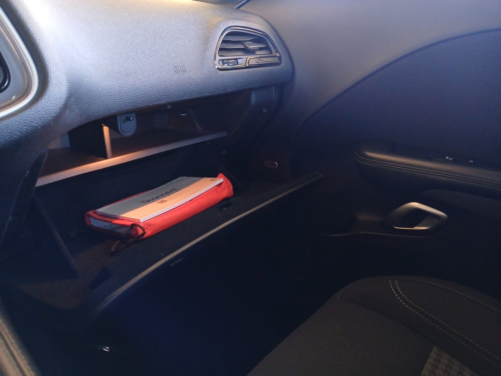 Used 2022 Dodge Challenger SXT w/ Blacktop Package image 21