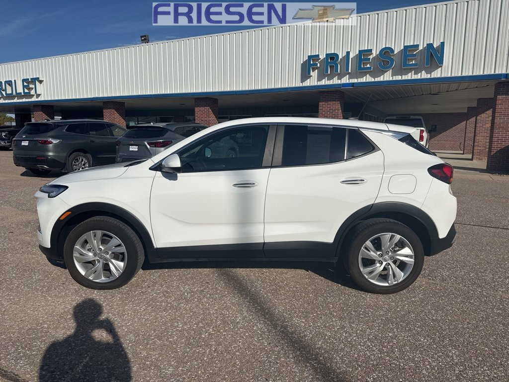 Used 2024 Buick Encore GX Preferred w/ Advanced Technology Package image 2