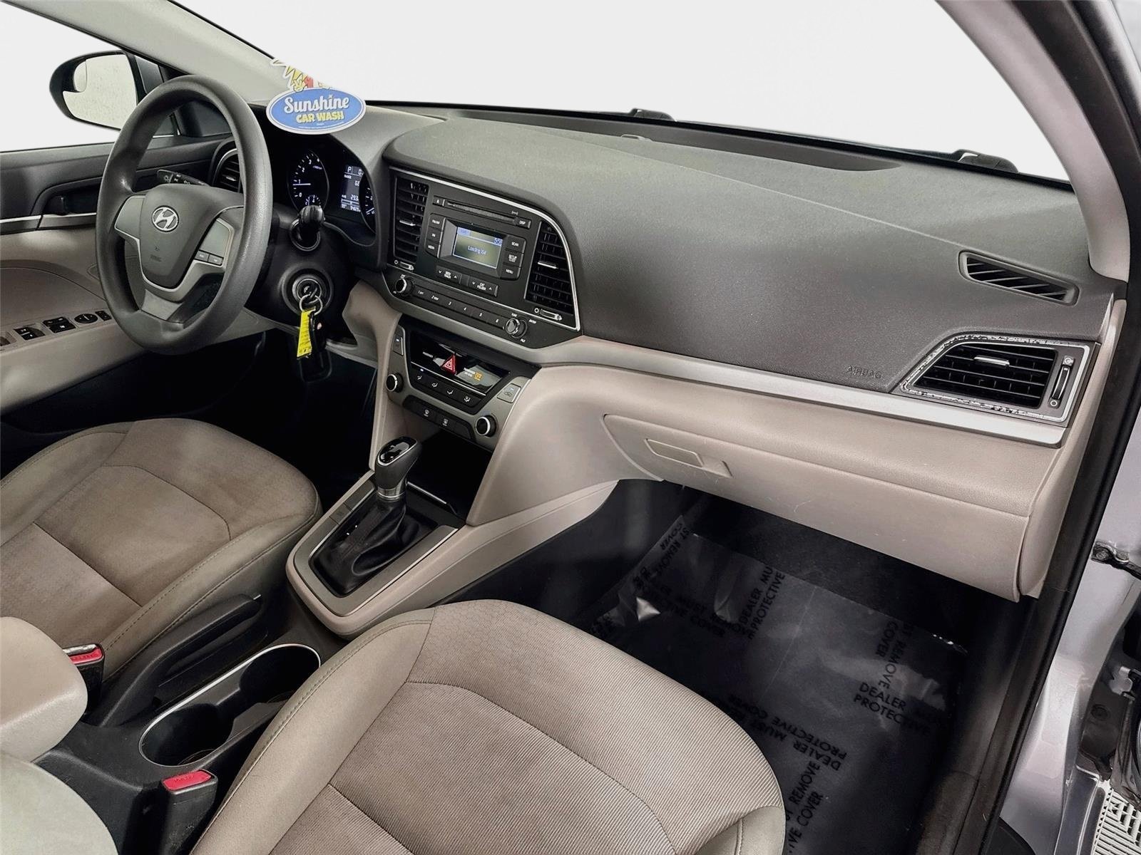 Used 2017 Hyundai Elantra SE FWD image 25