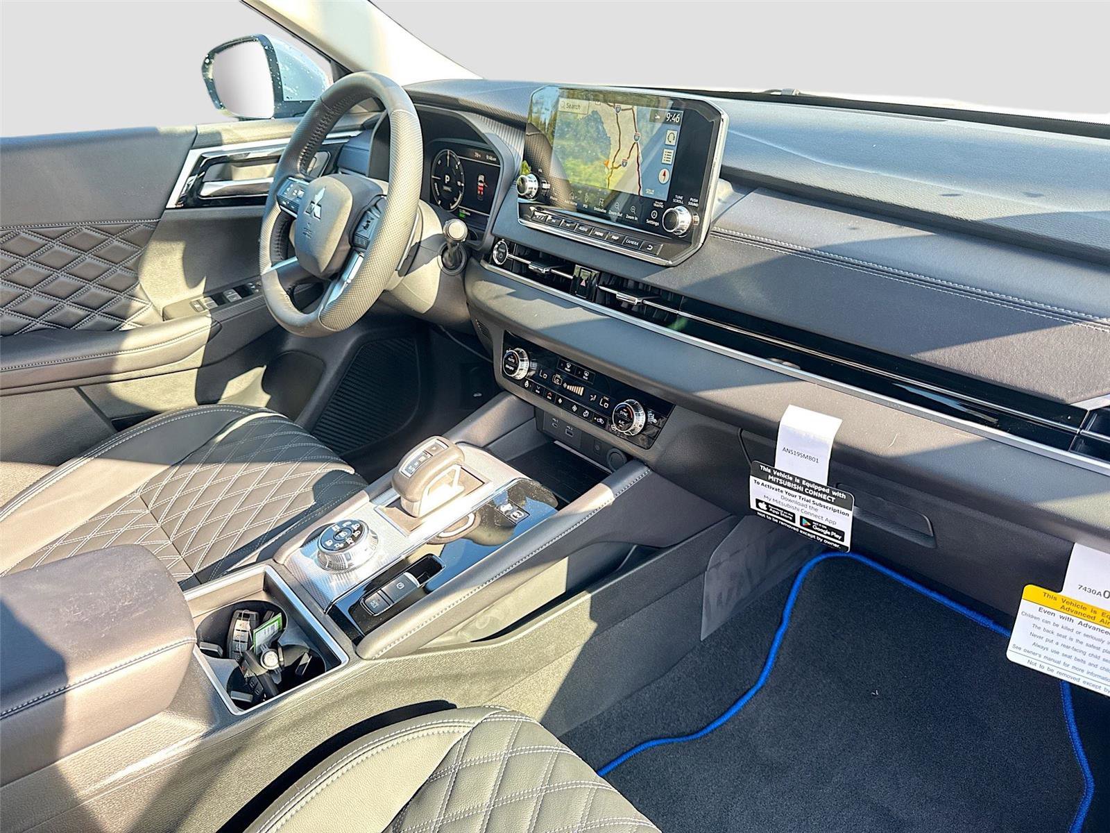 New 2025 Mitsubishi Outlander SEL image 30