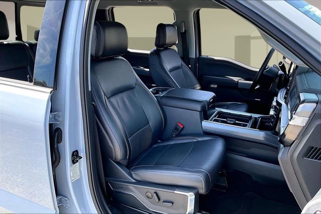 Used 2024 Ford F250 Lariat w/ Chrome Package image 28