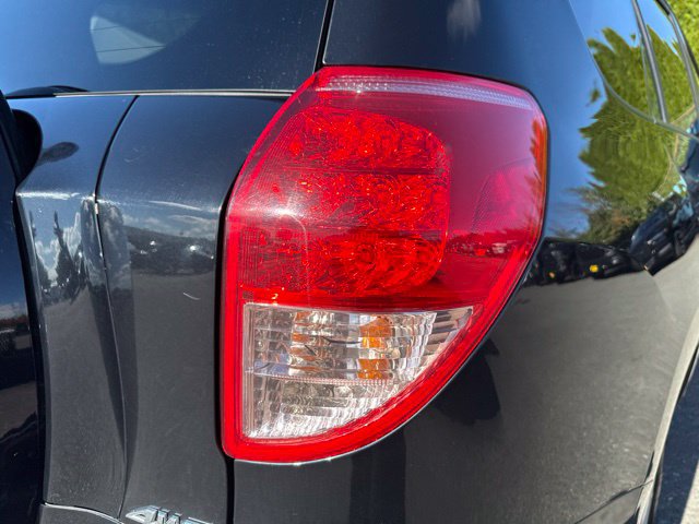 Used 2008 Toyota RAV4 Limited AWD/4WD image 12