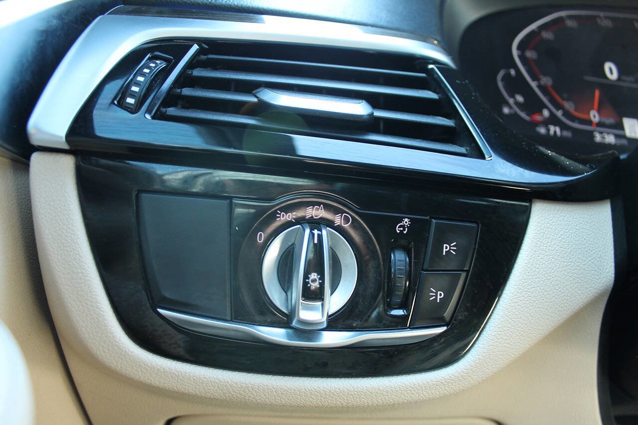 Used 2021 BMW 530i xDrive w/ Convenience Package AWD/4WD image 53