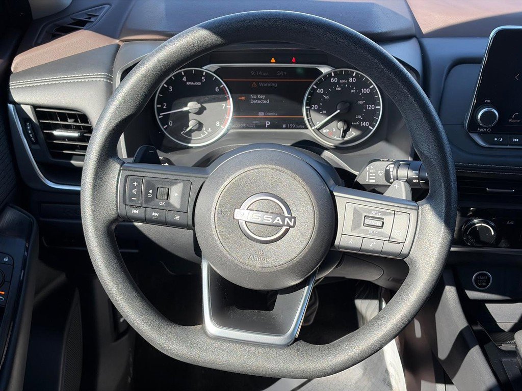 Used 2023 Nissan Rogue S AWD/4WD image 13
